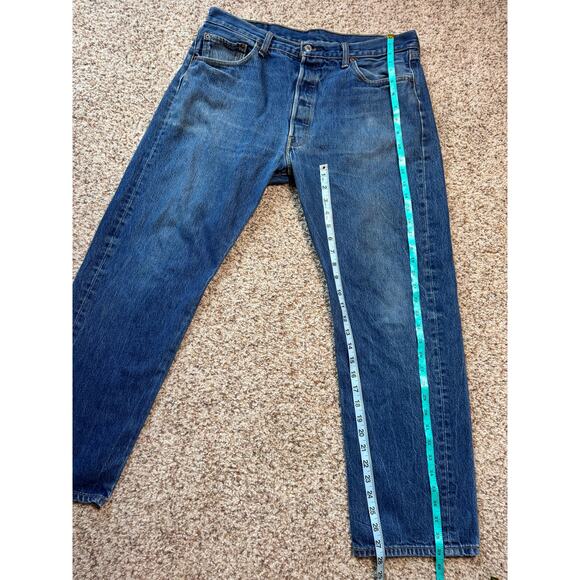 LEVI'S Men's Jeans/Pants Levi's 501, Button Fly size Men's 36X32, straight leg - Picture 6 of 10
